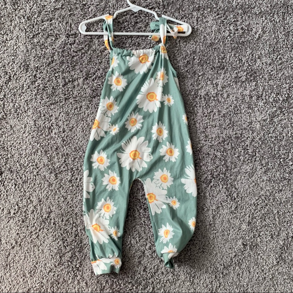 Daisy Jumpsuit 12-18 Months - Picture 3 of 4